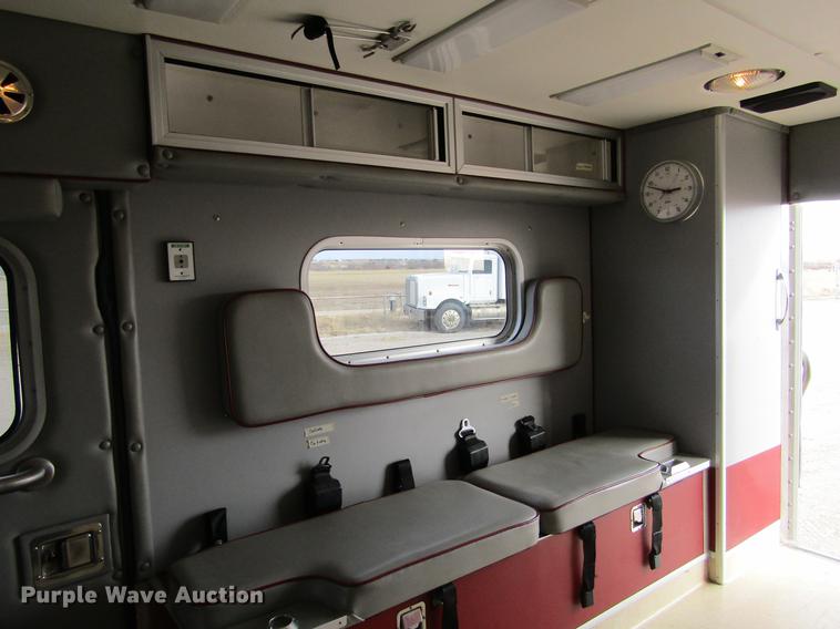 image for item DC8286 1994 Ford Econoline E350 ambulance