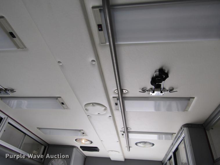 image for item DC8286 1994 Ford Econoline E350 ambulance