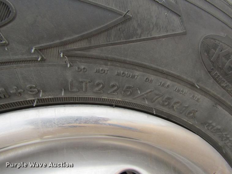 image for item DC8286 1994 Ford Econoline E350 ambulance