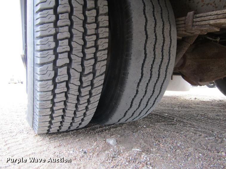 image for item DC8286 1994 Ford Econoline E350 ambulance