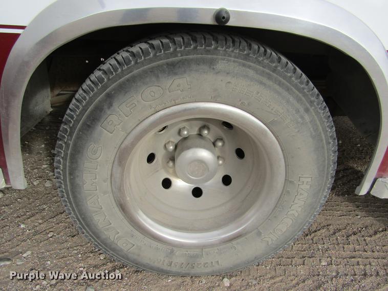 image for item DC8286 1994 Ford Econoline E350 ambulance