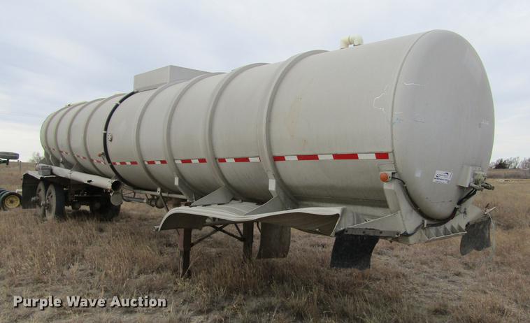 image for item DC8290 1983 Timpte 307-AL tank trailer