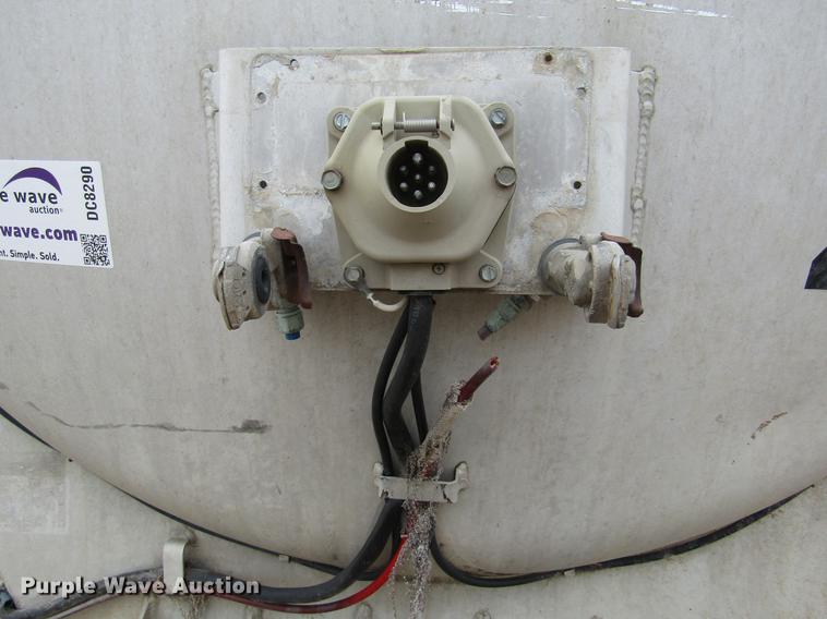 image for item DC8290 1983 Timpte 307-AL tank trailer