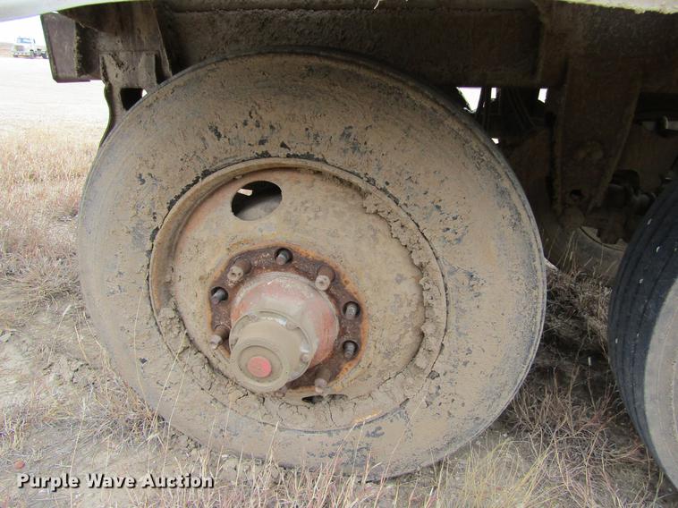 image for item DC8290 1983 Timpte 307-AL tank trailer