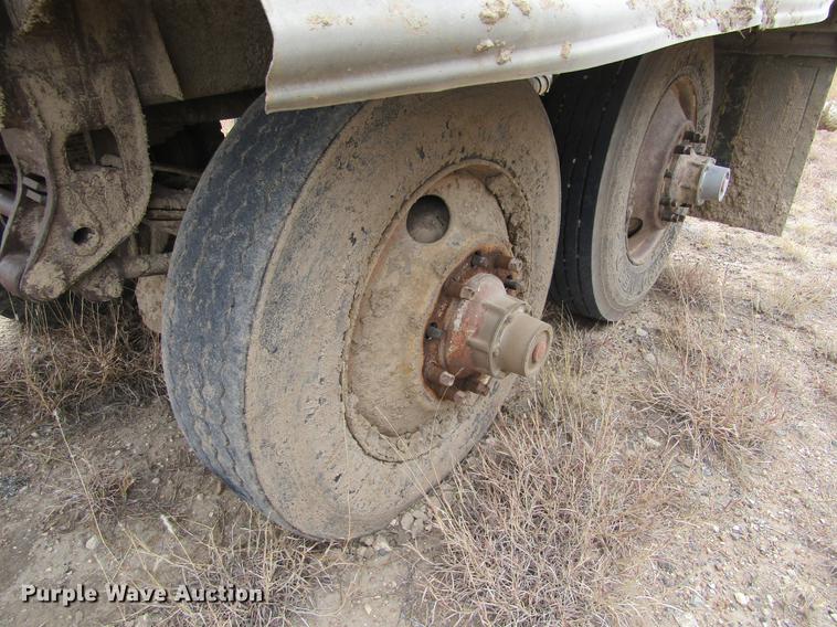 image for item DC8290 1983 Timpte 307-AL tank trailer