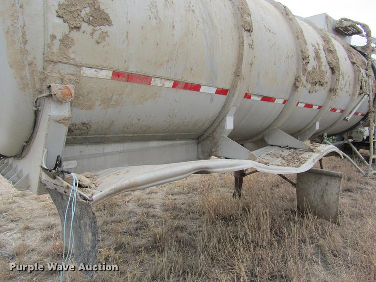 image for item DC8290 1983 Timpte 307-AL tank trailer