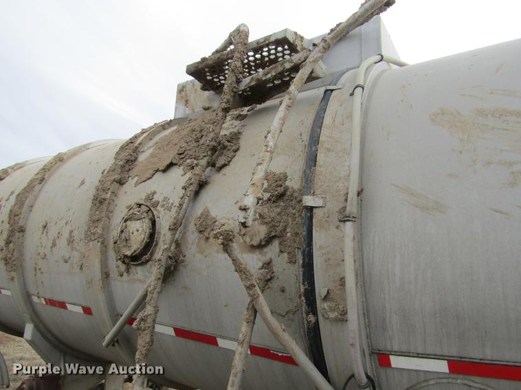 image for item DC8290 1983 Timpte 307-AL tank trailer