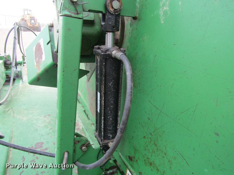 image for item DC8291 John Deere CX15 rotary mower