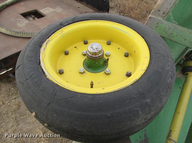 image for item DC8292 John Deere CX15 rotary mower
