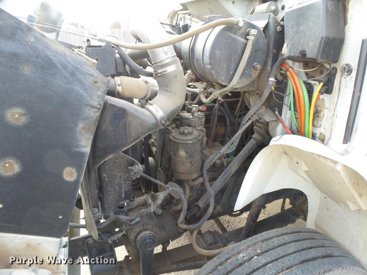 image for item DC8496 1996 International 8100 tank truck