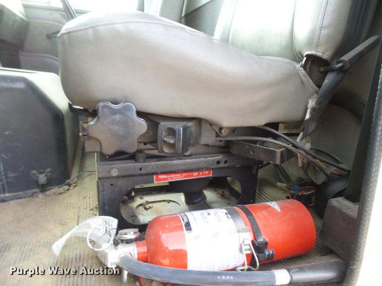 image for item DC8496 1996 International 8100 tank truck