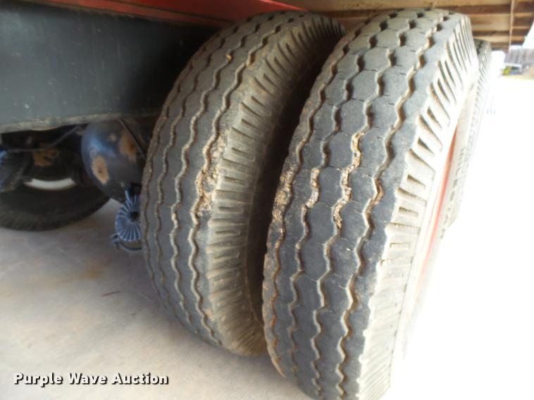 image for item DC8496 1996 International 8100 tank truck