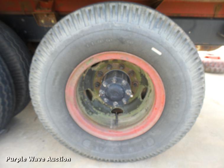 image for item DC8496 1996 International 8100 tank truck