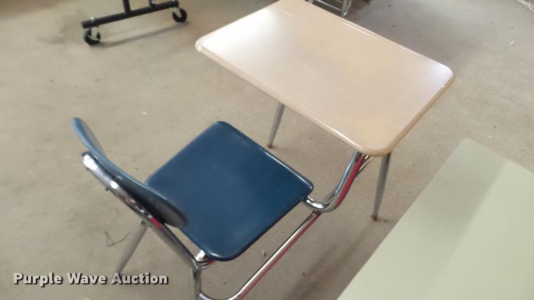image for item DT9433 Approximately 46 school desks