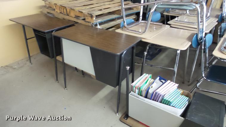 image for item DT9433 Approximately 46 school desks