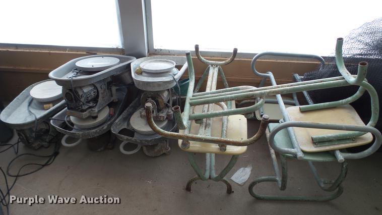 image for item DT9434 (5) pottery wheels