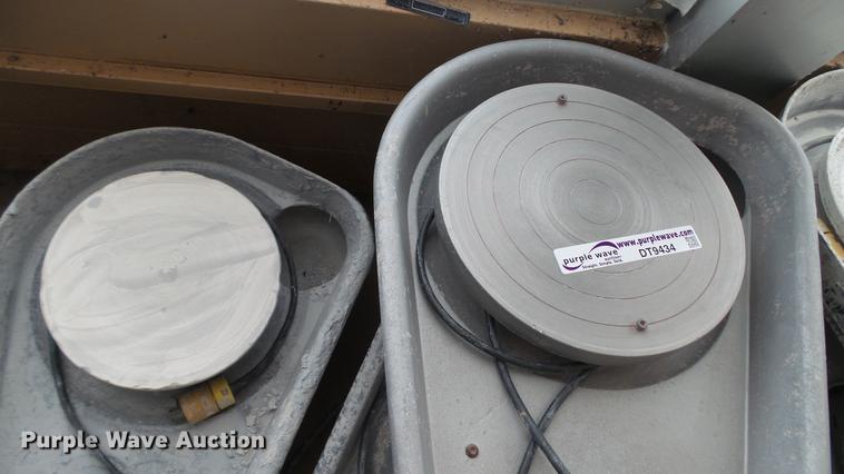 image for item DT9434 (5) pottery wheels