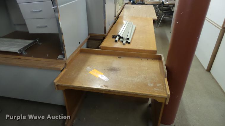 image for item DT9437 Approximately 26 desks