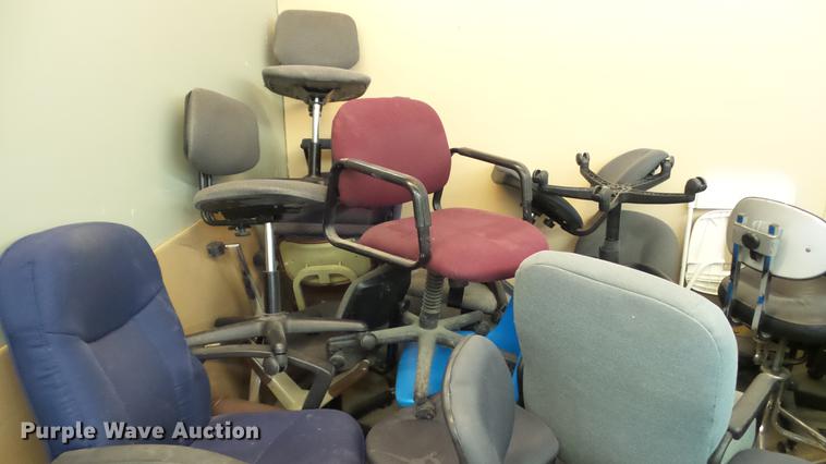 image for item DT9446 Approximately 55 chairs