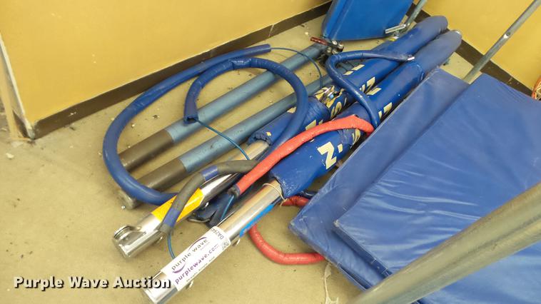 image for item DT9450 Sporting goods