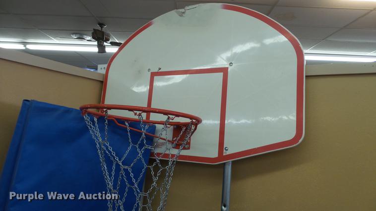 image for item DT9450 Sporting goods