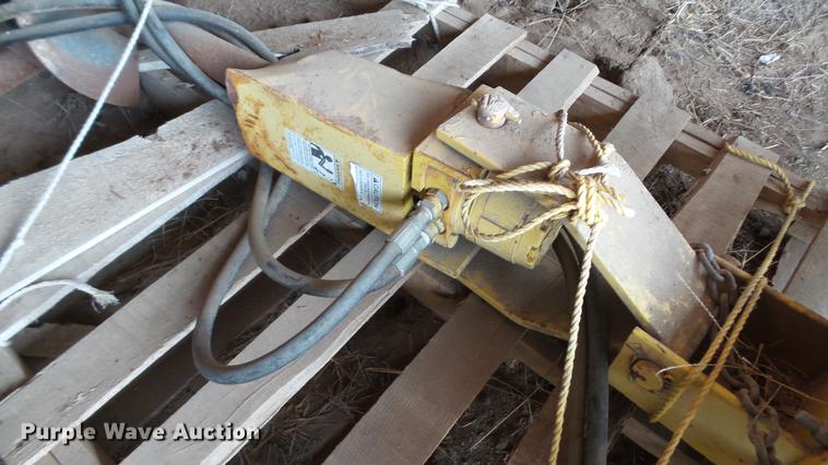 image for item DT9458 Auger