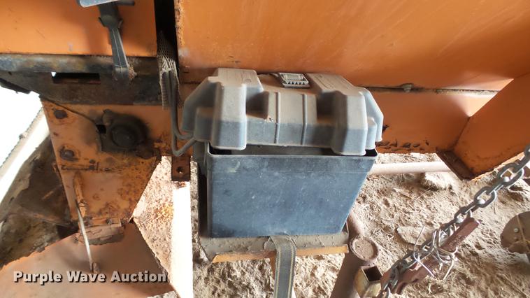 image for item DT9459 Henderson steel spreader