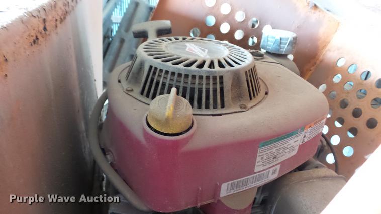 image for item DT9459 Henderson steel spreader