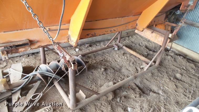 image for item DT9459 Henderson steel spreader