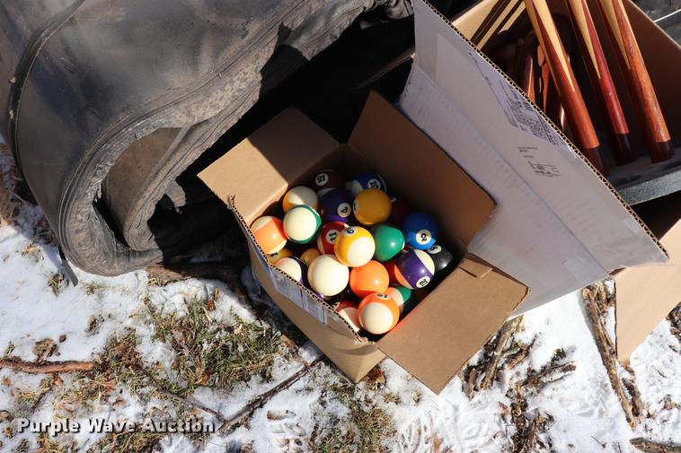 image for item EC9464 Sporting goods