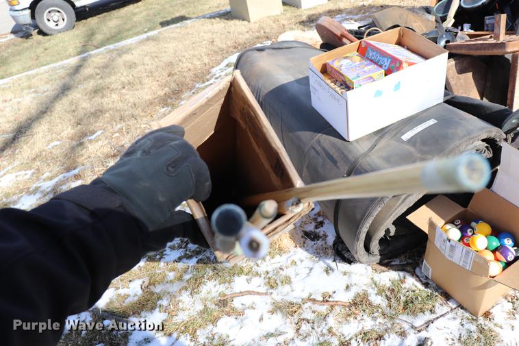 image for item EC9464 Sporting goods