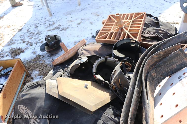 image for item EC9464 Sporting goods