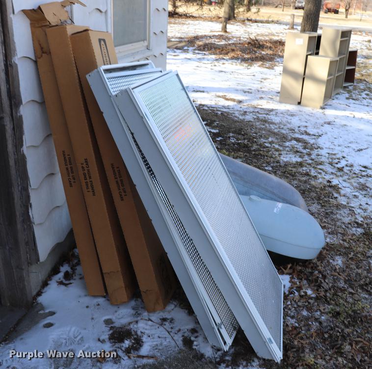 image for item EC9465 Building materials