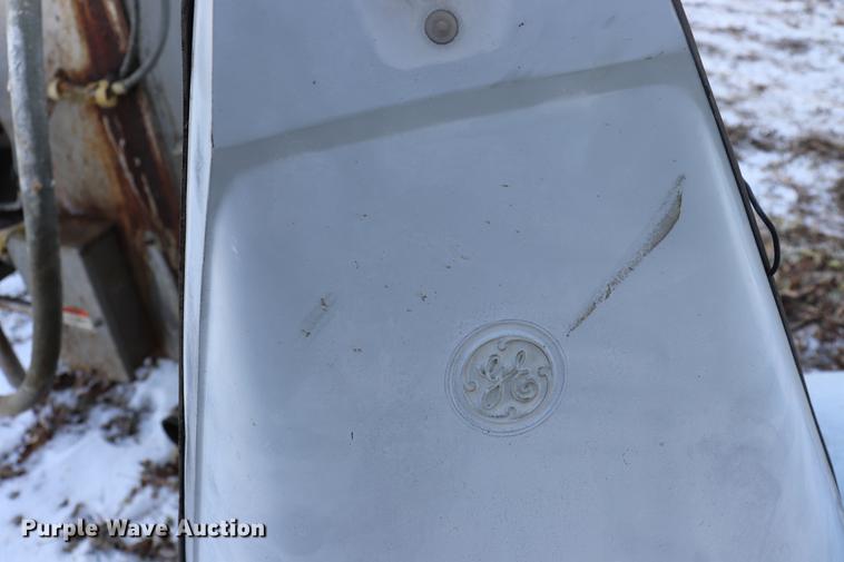 image for item EC9465 Building materials