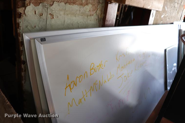 image for item EC9466 Furniture