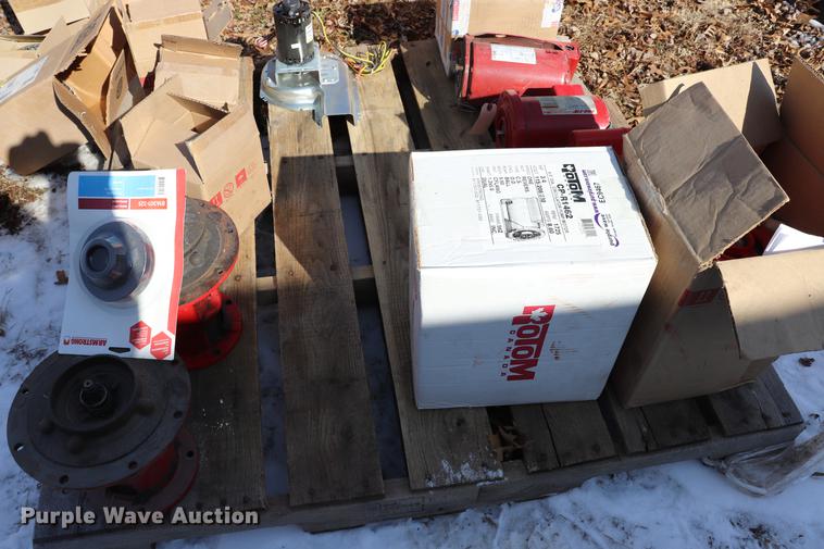 image for item EC9467 Motors