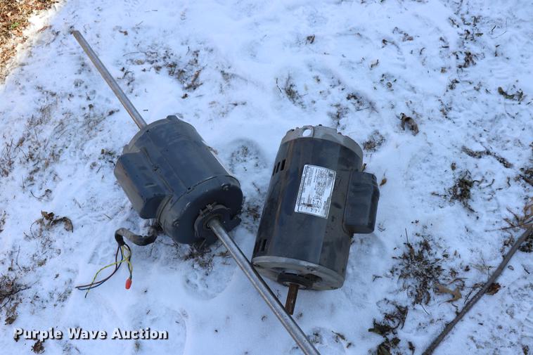 image for item EC9467 Motors