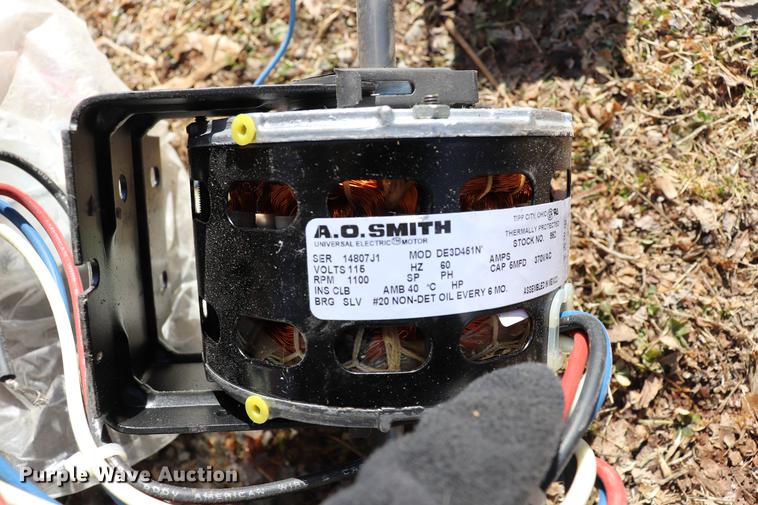 image for item EC9467 Motors