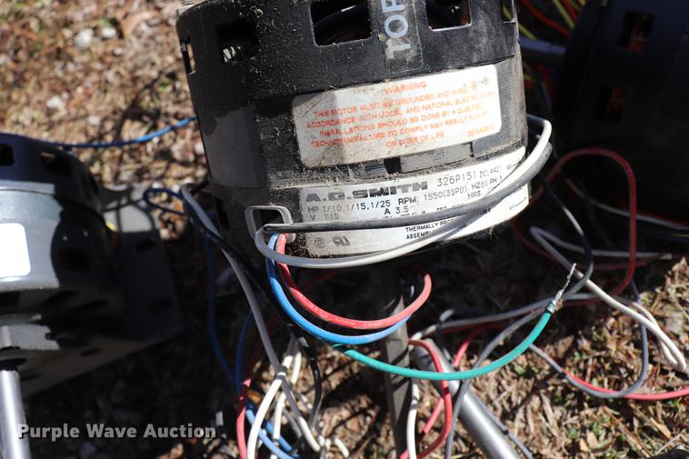 image for item EC9467 Motors