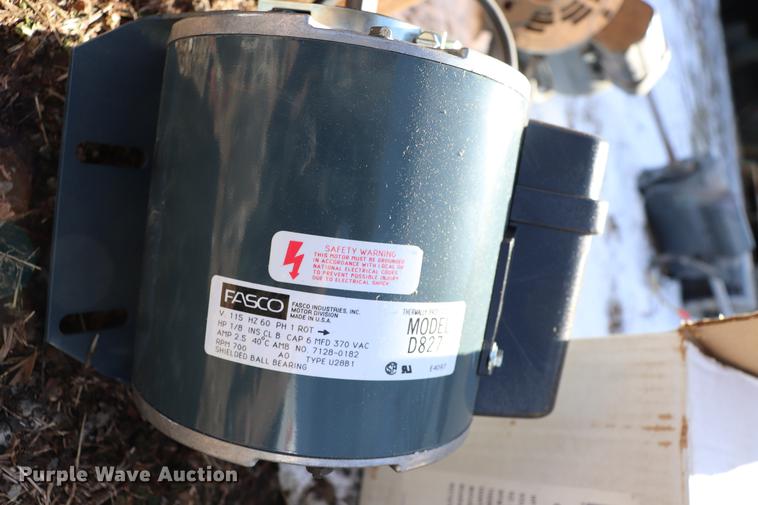 image for item EC9467 Motors