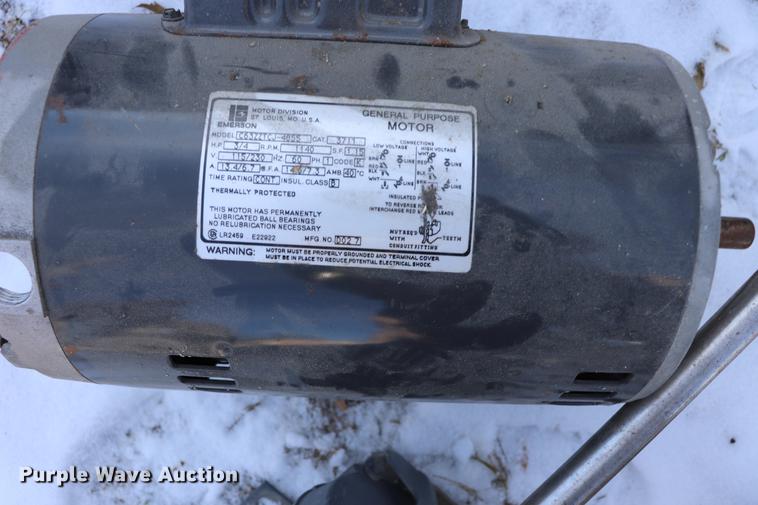 image for item EC9467 Motors