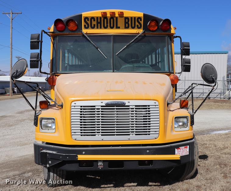 image for item EC9468 2002 Freightliner FS65 school bus