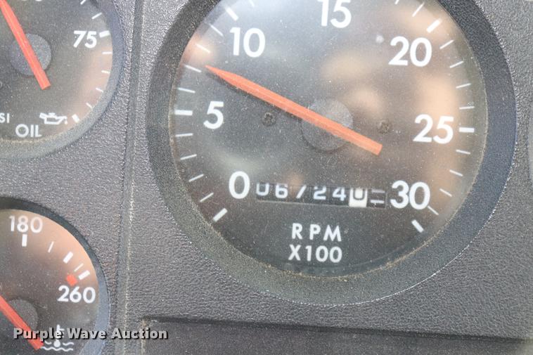 image for item EC9468 2002 Freightliner FS65 school bus