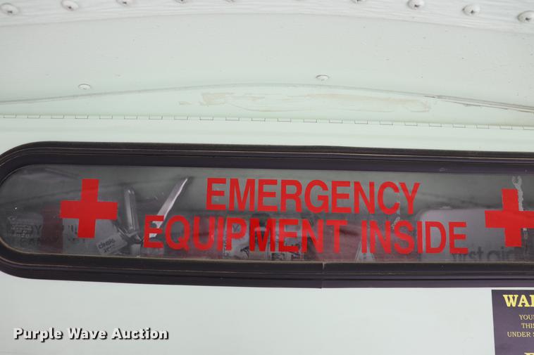 image for item EC9468 2002 Freightliner FS65 school bus