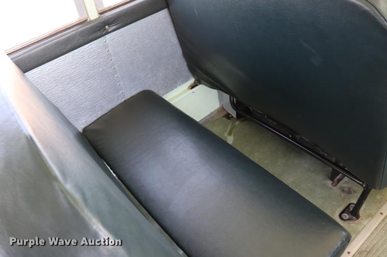 image for item EC9468 2002 Freightliner FS65 school bus