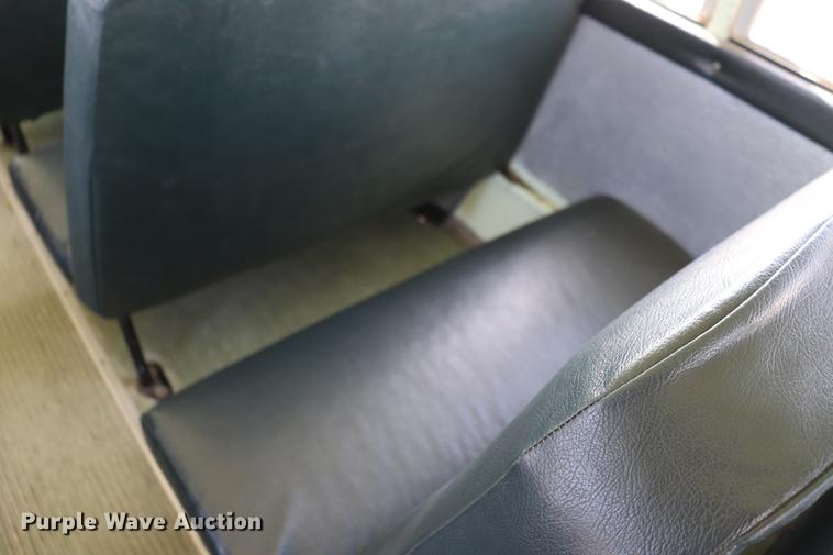 image for item EC9468 2002 Freightliner FS65 school bus