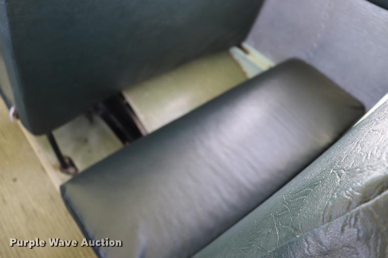 image for item EC9468 2002 Freightliner FS65 school bus