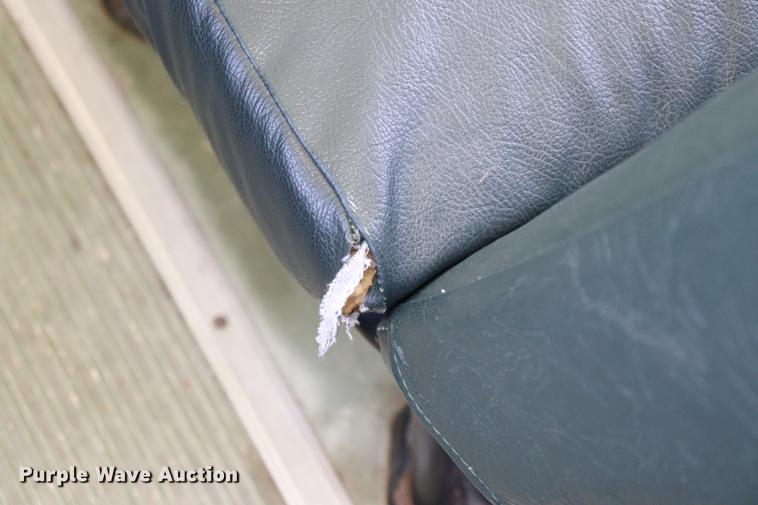 image for item EC9468 2002 Freightliner FS65 school bus