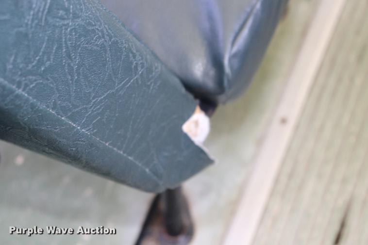 image for item EC9468 2002 Freightliner FS65 school bus