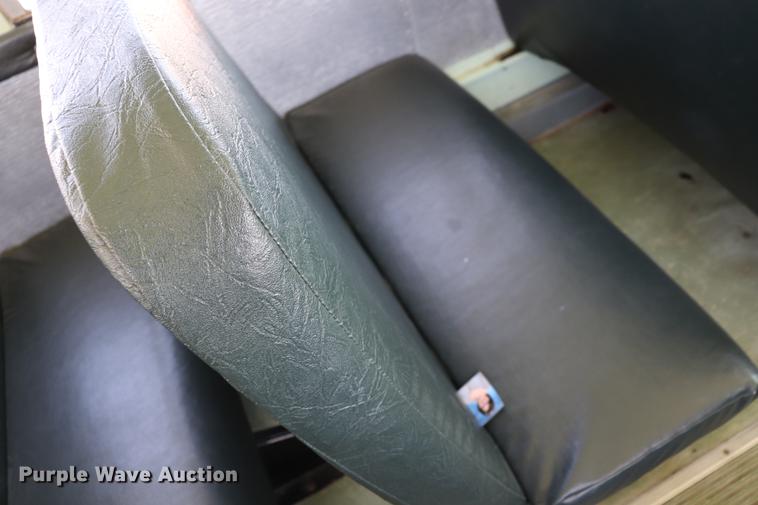 image for item EC9468 2002 Freightliner FS65 school bus